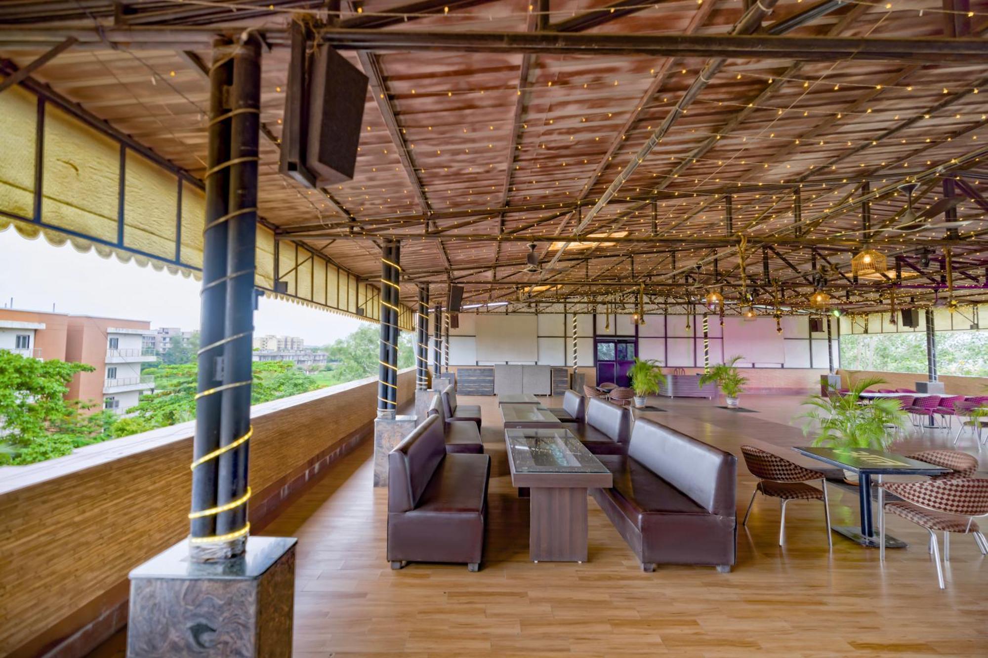 فندق Sheetal International Rāipur المظهر الخارجي الصورة